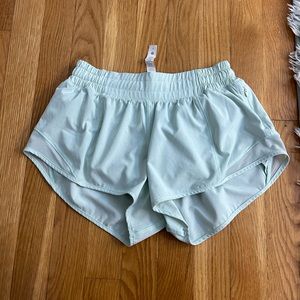 Lululemon hotty hots low rise size 4